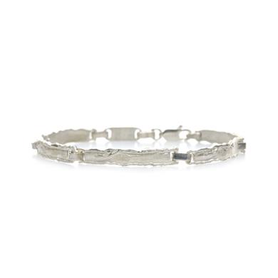 Rough-textured bracelet in silver